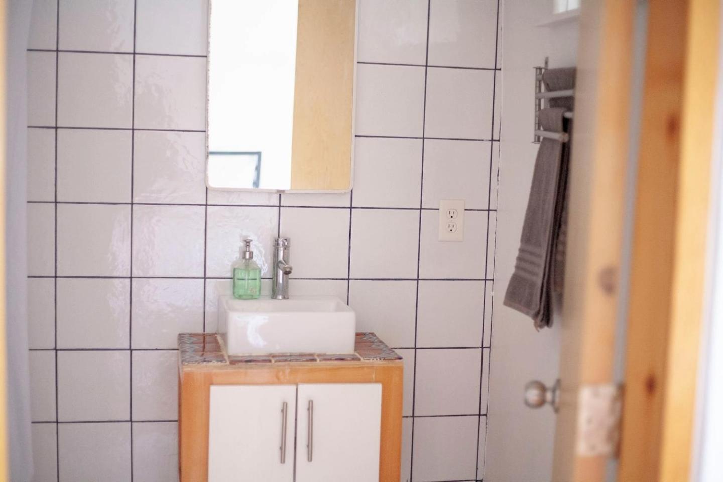 Hotel Coyote Lofts-estacion Federal 2*